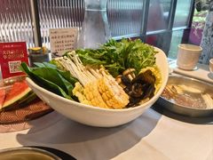 -泓炙颐凤鲜海鲜火锅料理(桐乡店)