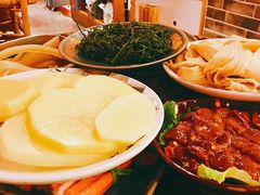 -王婆乔鲜鱼自助火锅(蜀汉路店)