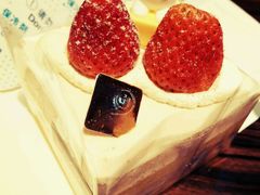 -花花卷卷·鲜食蛋糕(静安久光百货店)