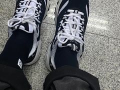 -SKECHERS 斯凯奇(上海国际时尚中心店)