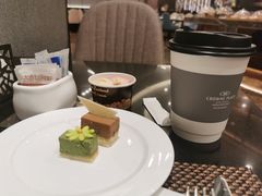 -银星皇冠假日酒店星缘咖啡厅