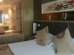 -南京双门楼宾馆(盐仓桥地铁站阅江楼店)