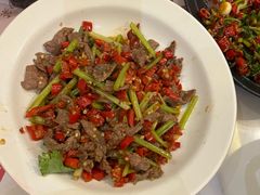 小炒黄牛肉-湘里乡亲甲王二老店
