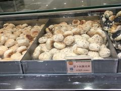 蟹壳黄-王家沙点心店(南京西路总店)