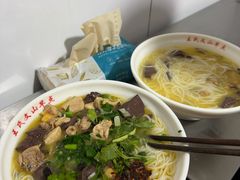 -文山荷鲜居(翠湖店)