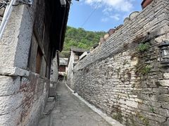-高荡千年布依古寨旅游景区