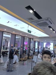 -藤野造型烫染·漂发