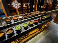 自助调料区-呷哺呷哺(通辽万达店)