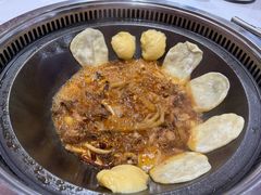 -三江鱼东北特色铁锅炖(骆驼店)