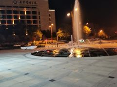 -王府井奥莱临潼小镇(临潼店)