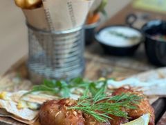 -Mark&Mars Restaurant