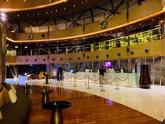 -上海滴水湖皇冠假日酒店