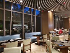 大堂-筠咖啡西餐厅(上海国展宝龙丽筠酒店)