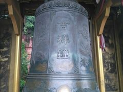 -峨眉山报国寺