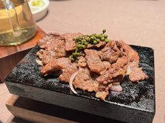 -左庭右院鲜牛肉火锅黑金店(陆家嘴中心店)