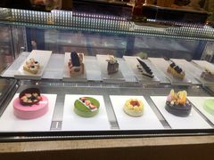 -大中华希尔顿酒店-念自助餐·嗨啤·小龙虾