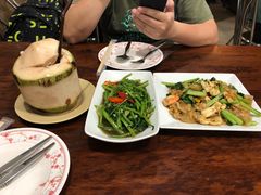 -Dang restaurant (patong phuket)