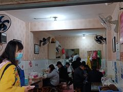 大堂-胡记包子