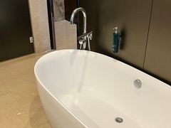 -广州天河希尔顿酒店