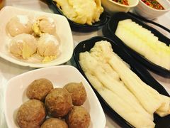 -鲜入围煮花胶鸡海鲜火锅