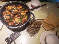-芳村榕树头叹佬鸡煲(体育西店)