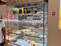 面包甜点陈列柜-好利来(乐堤港店)