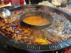 -黄潇洒老火锅(九眼桥宏济巷店)