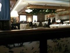 -八府香鸭·啫啫煲(华山路店)