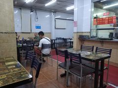 大堂-春雨羊汤店(广开四马路总店)