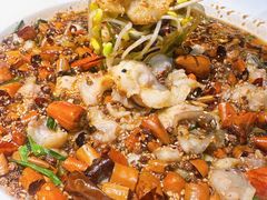 招牌水煮江团鱼-一品红川菜(皇岗店)