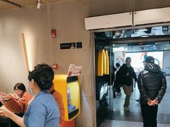 -麦当劳(中山公园龙之梦店)