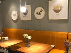 -POKEE VIA&Brunch·维娅(重庆来福士店)