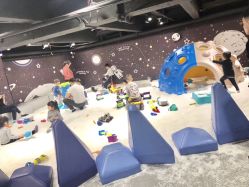 -MINI MARS KIDS CLUB亲子家庭中心(长宁天山店)