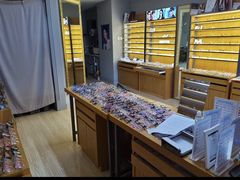 -优医视平价眼镜蔡司依视路折扣工厂店(德胜门店)