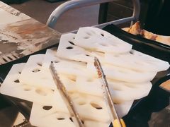 -三国惹火烤肉·中日韩烤肉集合店(百草路店)