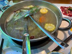 -乡土黄·鲜牛肉火锅·小龙虾(兴业街店)