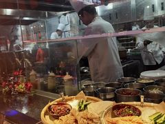 -魏铭鱼头捞饭(晋阳路店)