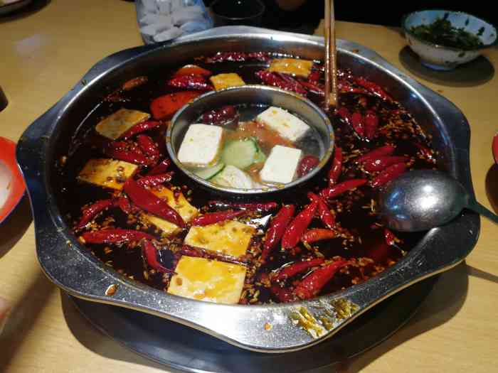 三道杠秘制·主题火锅(龙湖三千集店)