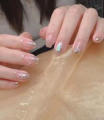 -芊冉•美甲美睫纹绣