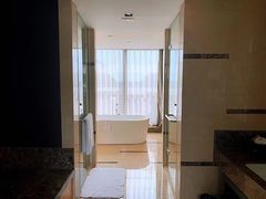 -青岛海尔洲际酒店