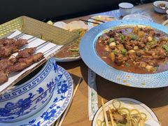 -俭寨大盘鸡·手抓肉·烧烤新疆菜(乌苏路店)