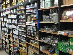 -三原色美术用品专营店(亿达新世界店)