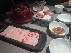 -左庭右院鲜牛肉火锅黑金店(陆家嘴中心店)