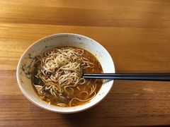 -乡土黄·鲜牛肉火锅·小龙虾(兴业街店)