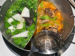 招牌牛腩鸳鸯锅-左庭右院鲜牛肉火锅(新梅广场店)