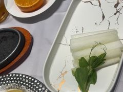 -红鼎豆捞·非遗鲍皇汤火锅(宝丰路店)