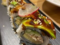 鳗鱼牛油果卷-鲔吞·和牛寿喜烧(闵行区绿瘦酒店)