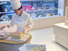 -好利来(上海长宁龙之梦店)