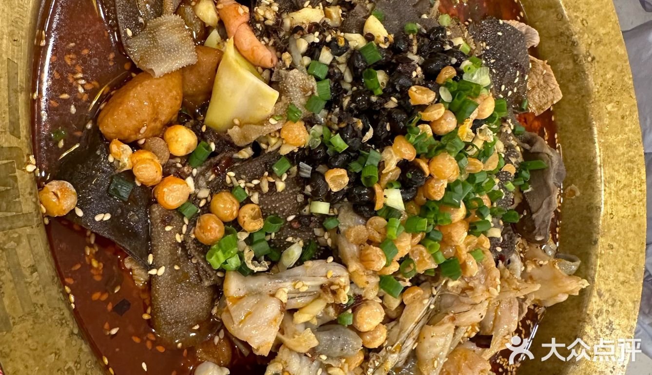 甜蜜的冰粉，辣中求凉！舌尖上的美味！