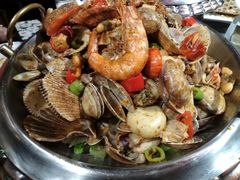 -东来菜馆•手抓海鲜家常菜•海鲜锅贴(鸽子窝店)
